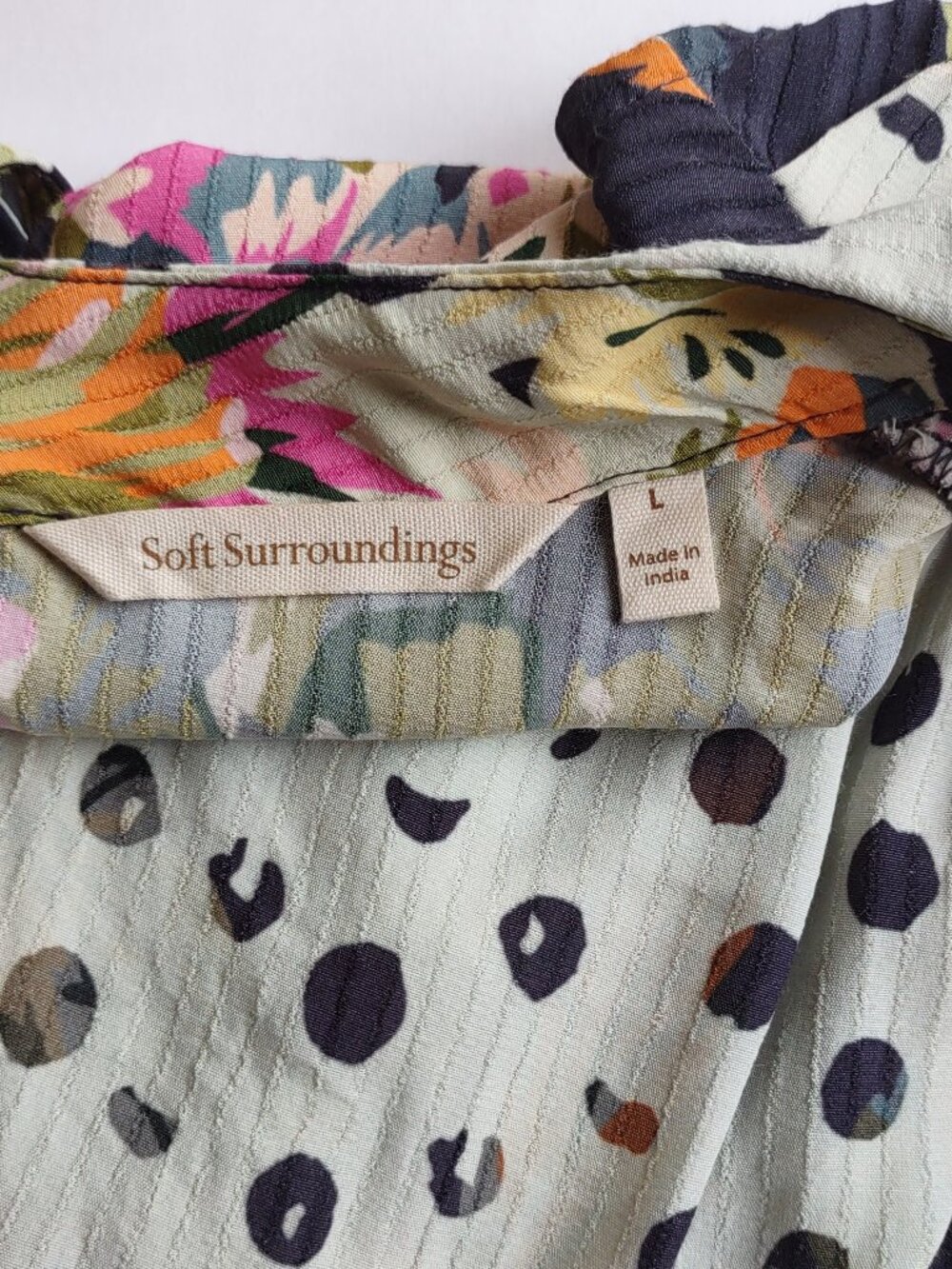 Soft Surroundings Mixed Floral & Polka Dot Top Sz Large Lightweight Sleeveless - Picture 6 of 7